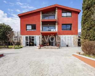 Vista exterior de Casa o xalet en venda en Maià de Montcal amb Aire condicionat i Balcó