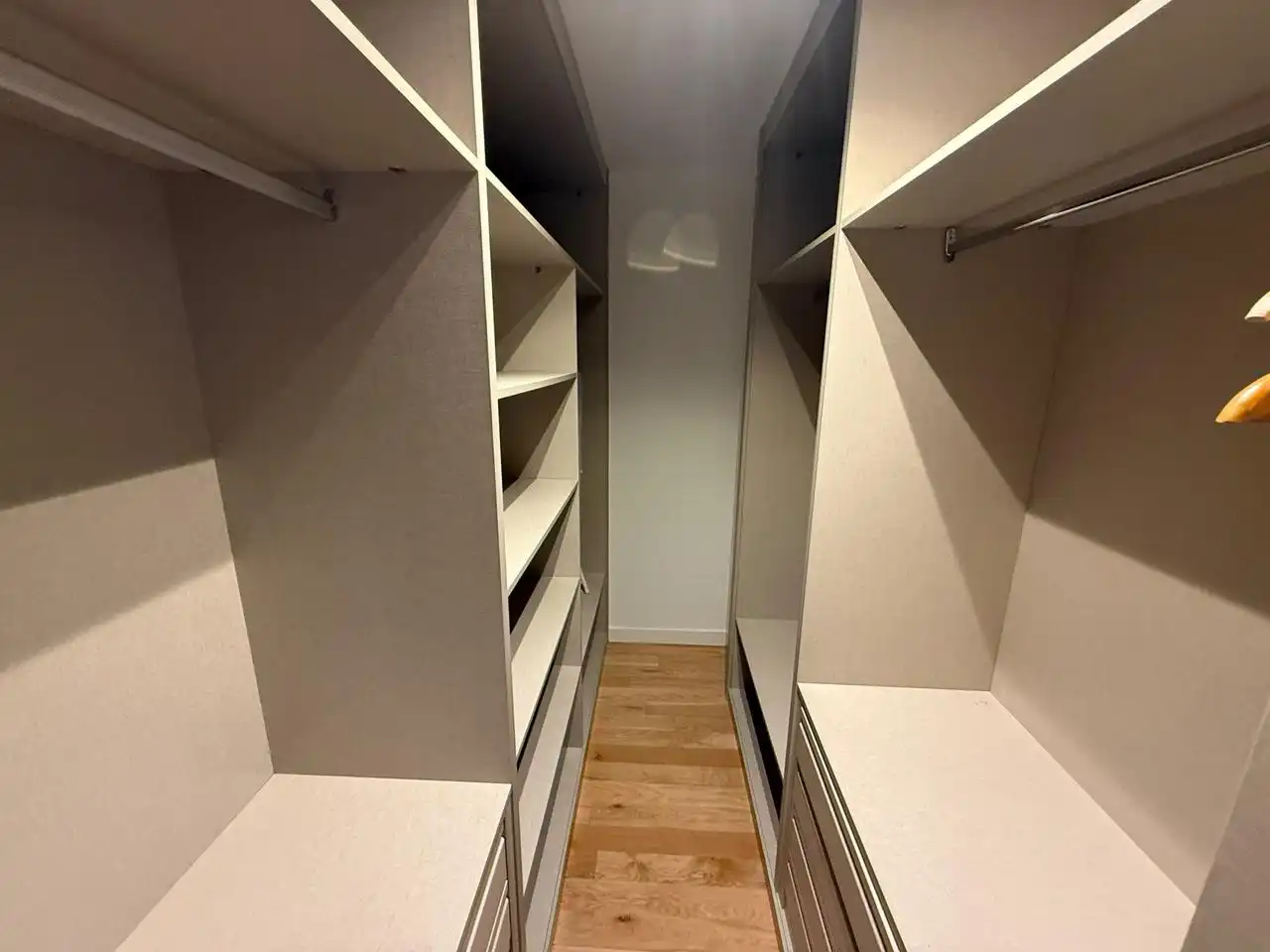 Wohnung zur Miete in Majadahonda mit Klimaanlage, Heizung und Terrasse