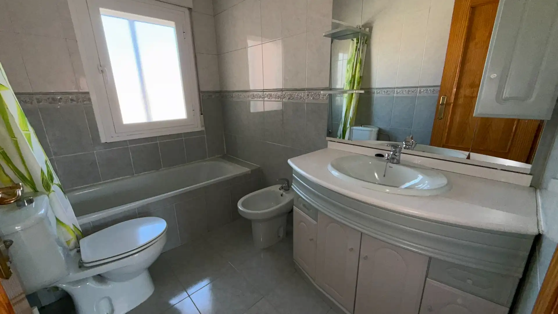 Casa aparellada amb jardí en venda a Plaza Mayor 9, imagen 30