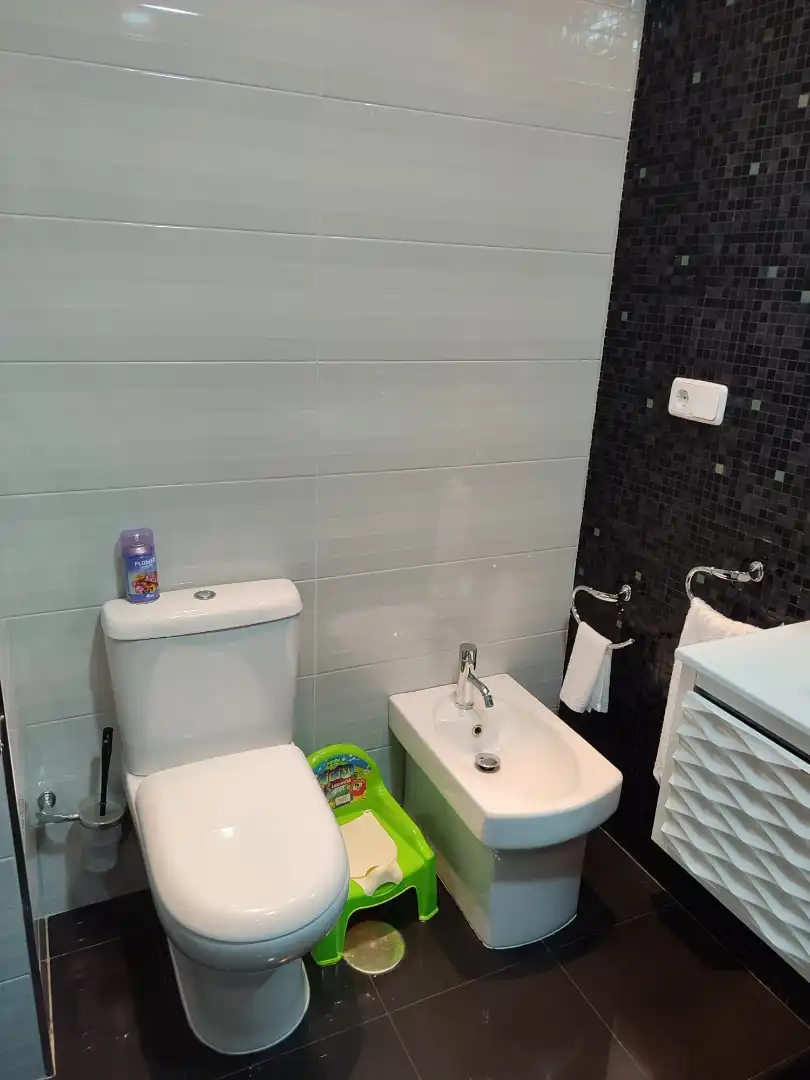 Baño de Casa adosada en venta en Campo de Criptana con Aire acondicionado, Calefacción y Trastero