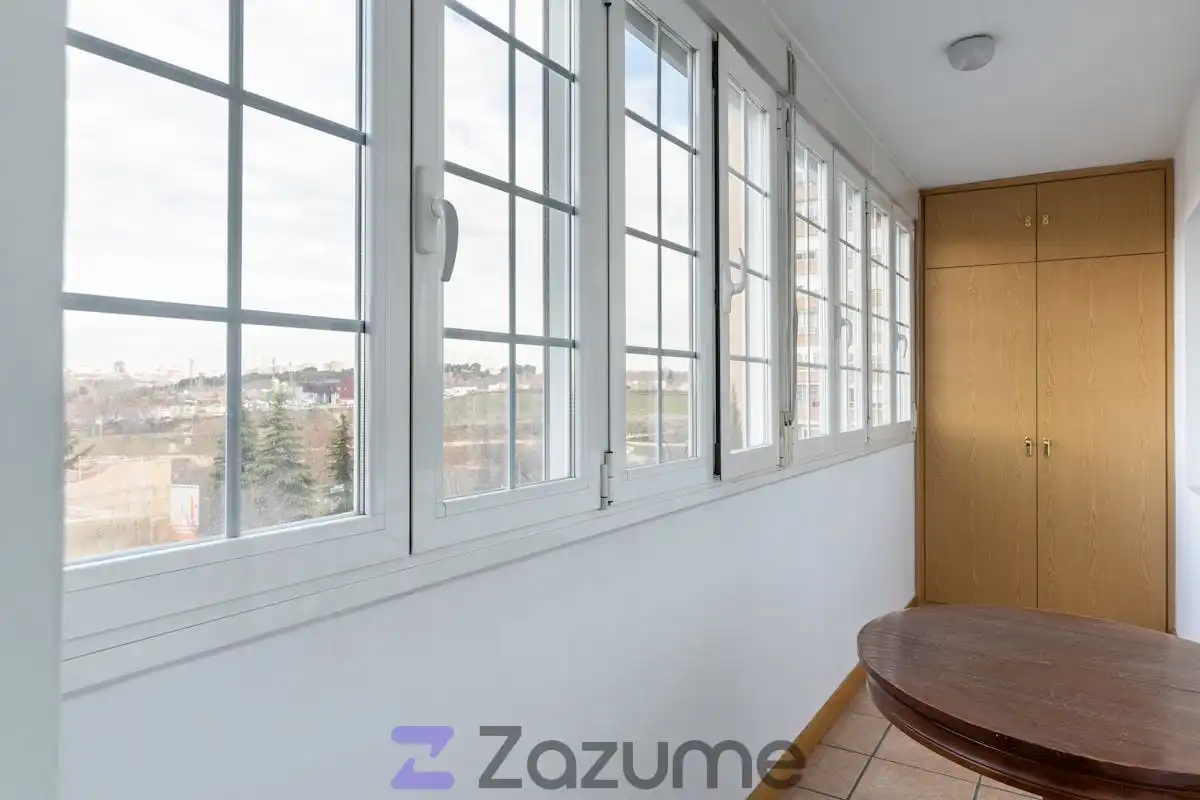 Wohnung zur Miete in Av. del Dr. García Tapia, Marroquina