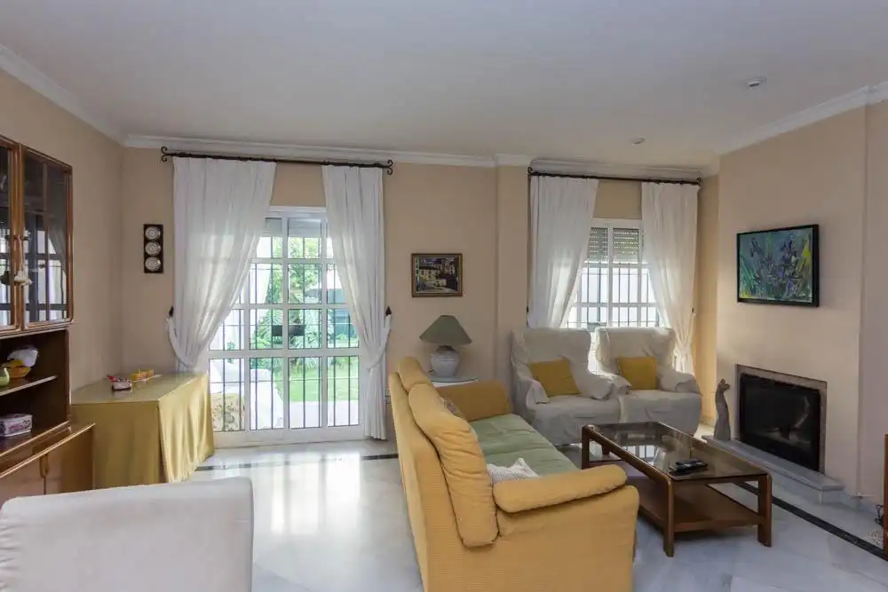 Sala de estar de Casa adosada en venta en El Puerto de Santa María con Jardín privado y Terraza