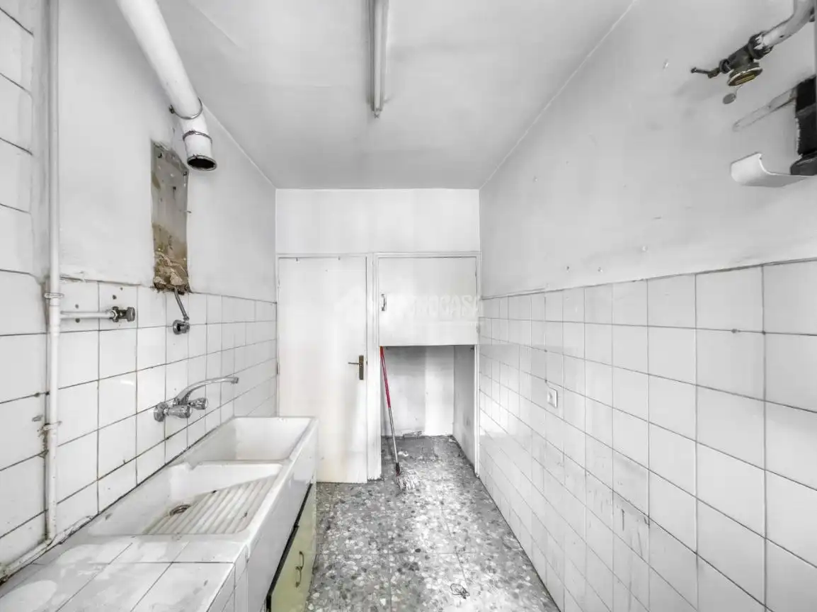 Badezimmer von Wohnung zum Verkauf in Madrid