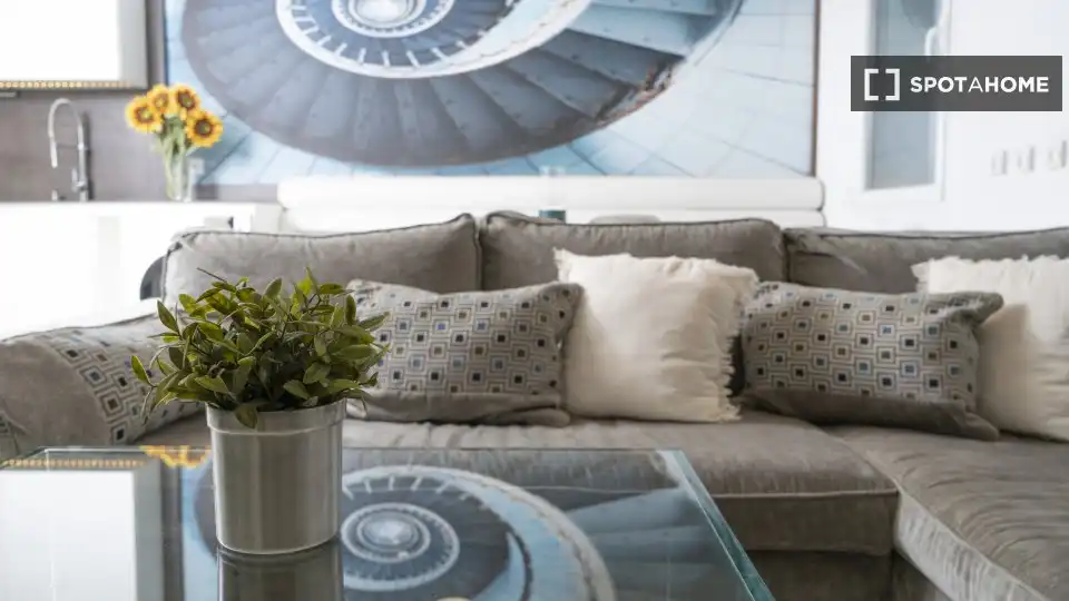 Room in Prosperidad - Delicias