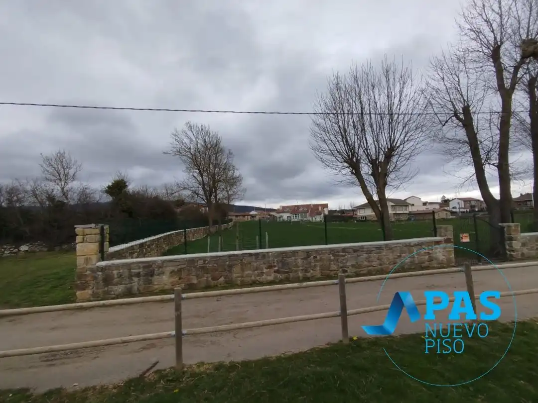 Residencial en venda en Valdáliga