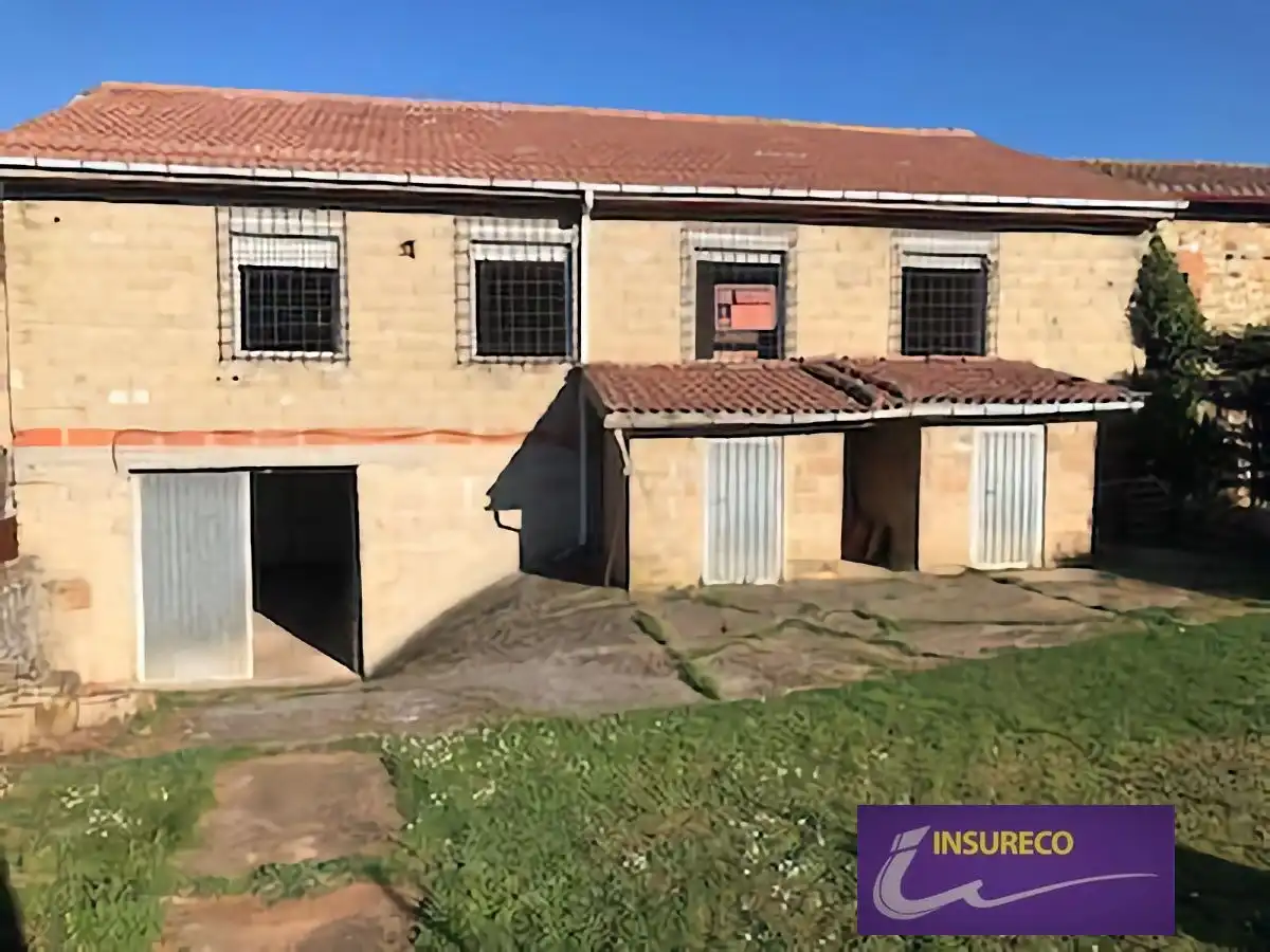 Vista exterior de Casa o chalet en venta en Vegacervera
