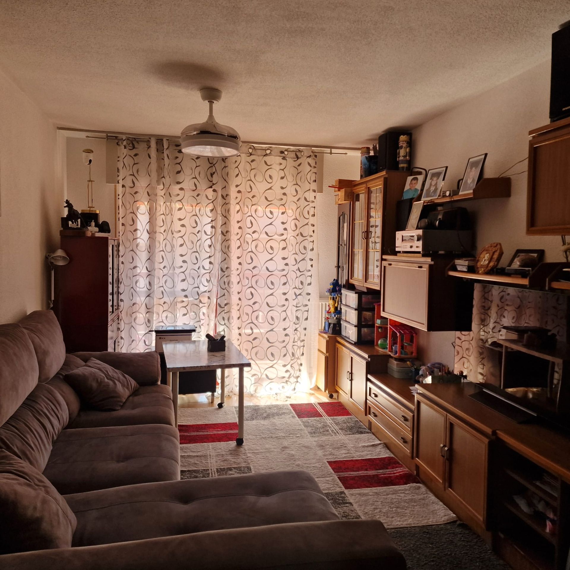 Living room of Flat for sale in Coslada  with Air Conditioner, Heating and Parquet flooring