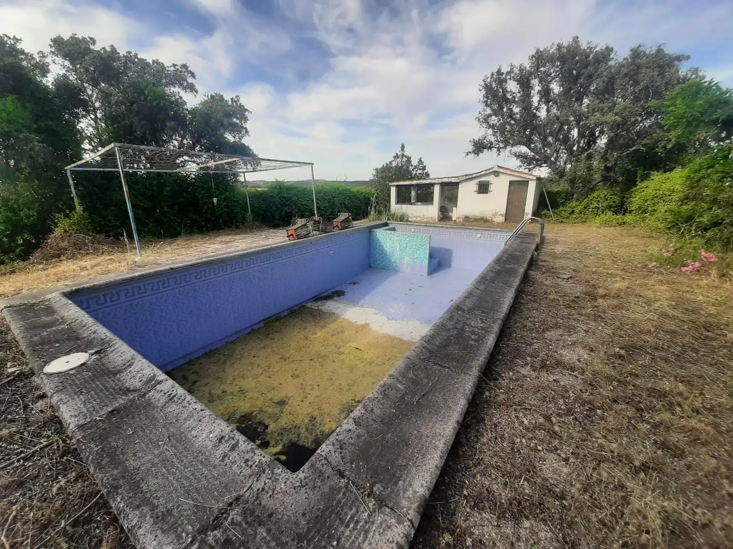 Piscina de Casa o xalet en venda en Cáceres amb Calefacció, Jardí privat i Terrassa