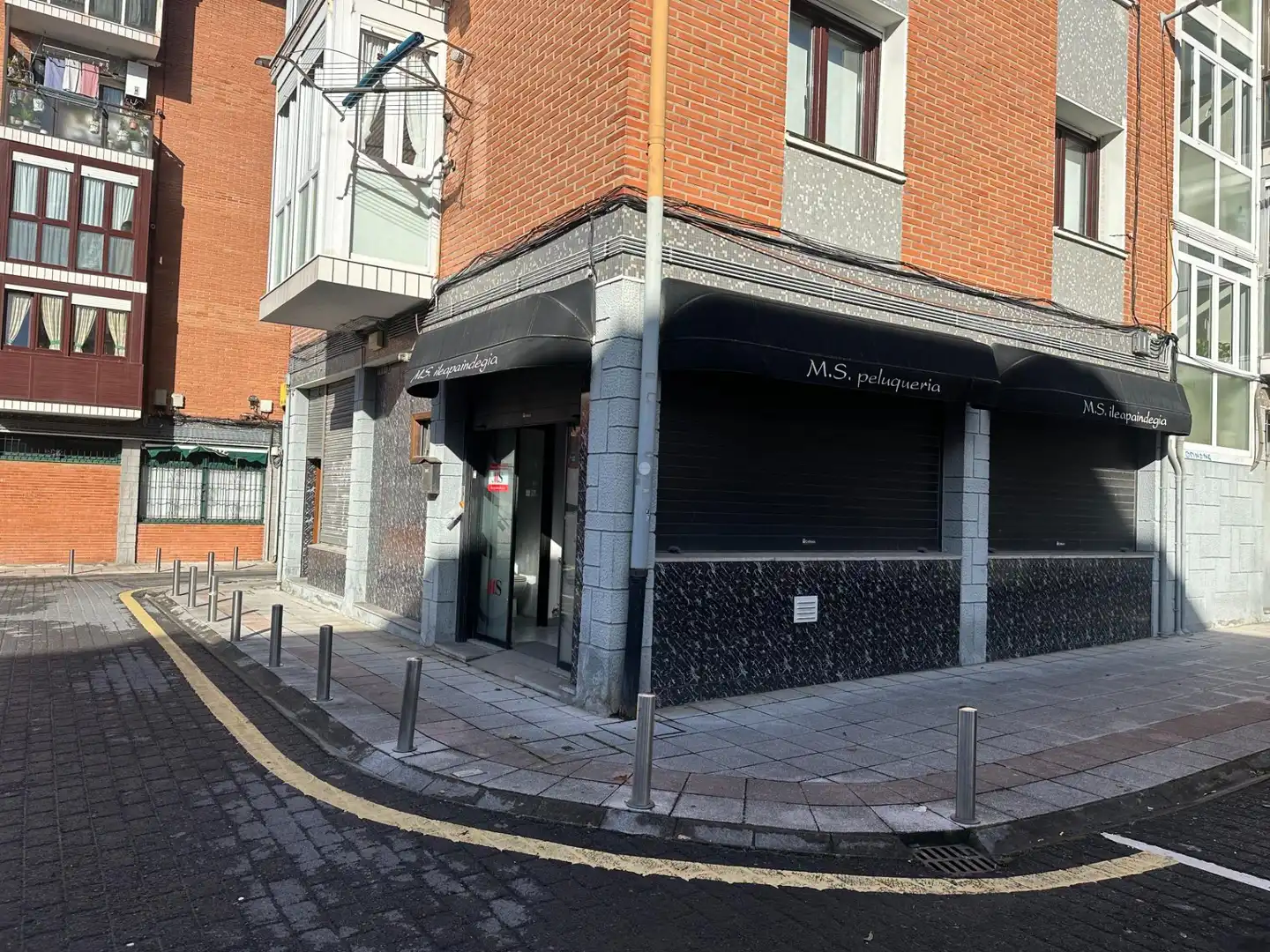 Business premises for sale in Barrio Axgane, imagen 2