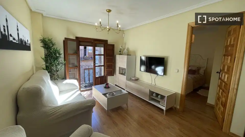Sala de estar de Apartamento para compartir en Alcalá de Henares con Aire acondicionado, Terraza y Amueblado