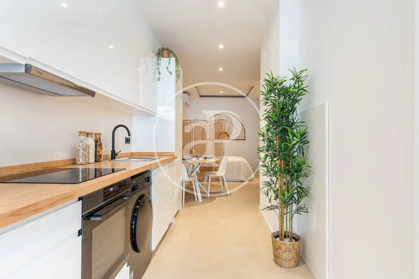Kitchen of Flat for sale in Valencia  with Air Conditioner, Heating and Furnished