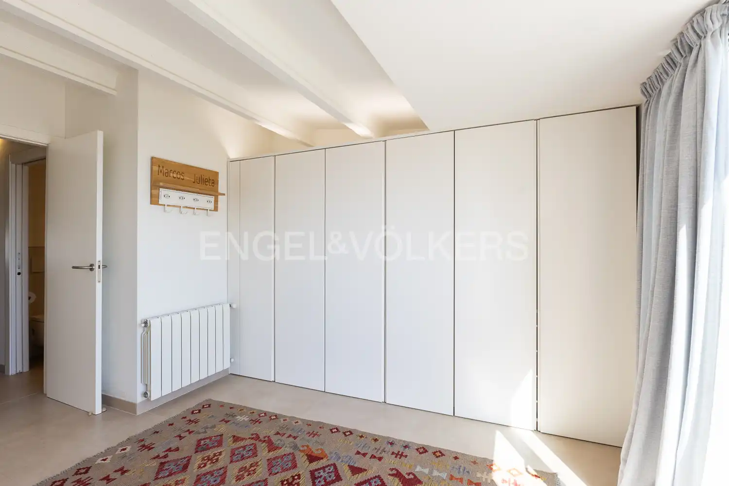 Bedroom of Houses for rent in Valencia  with Heating, Private garden and Terrace