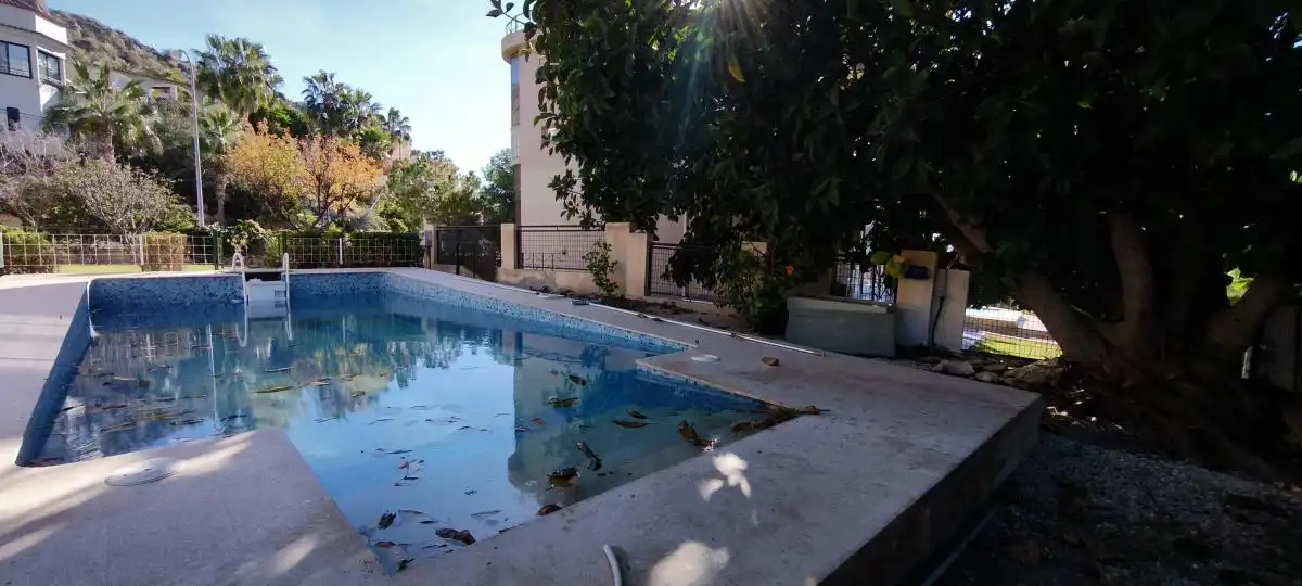Piscina de Casa o xalet en venda en El Campello amb Aire condicionat, Piscina i Moblat