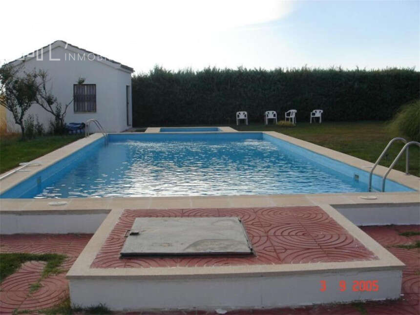 Piscina de Casa o xalet en venda en Salamanca Capital amb Calefacció, Traster i Piscina