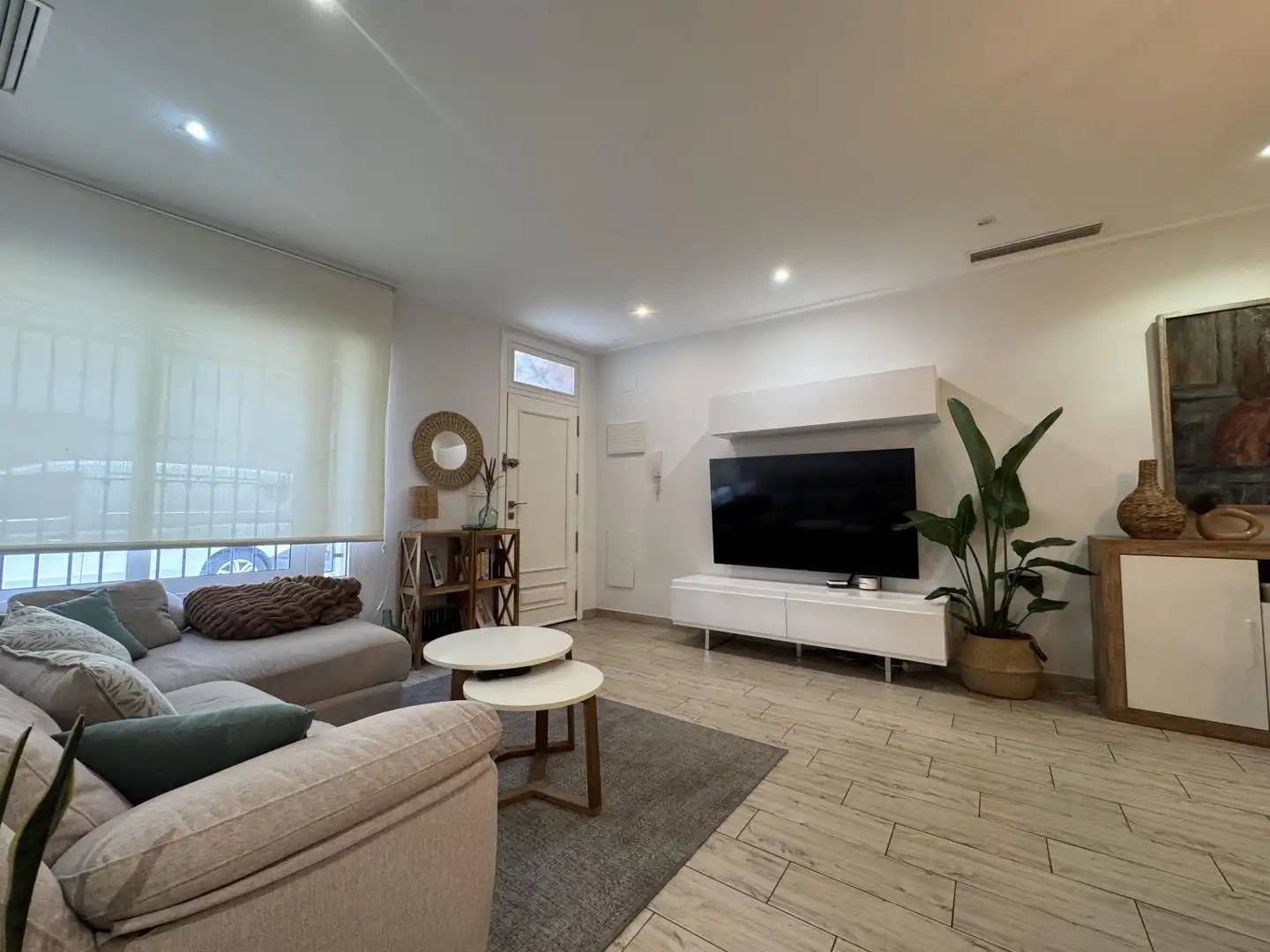 Wohnzimmer von Erdgeschoss zum Verkauf in Elche / Elx mit Klimaanlage, Heizung und Möbliert