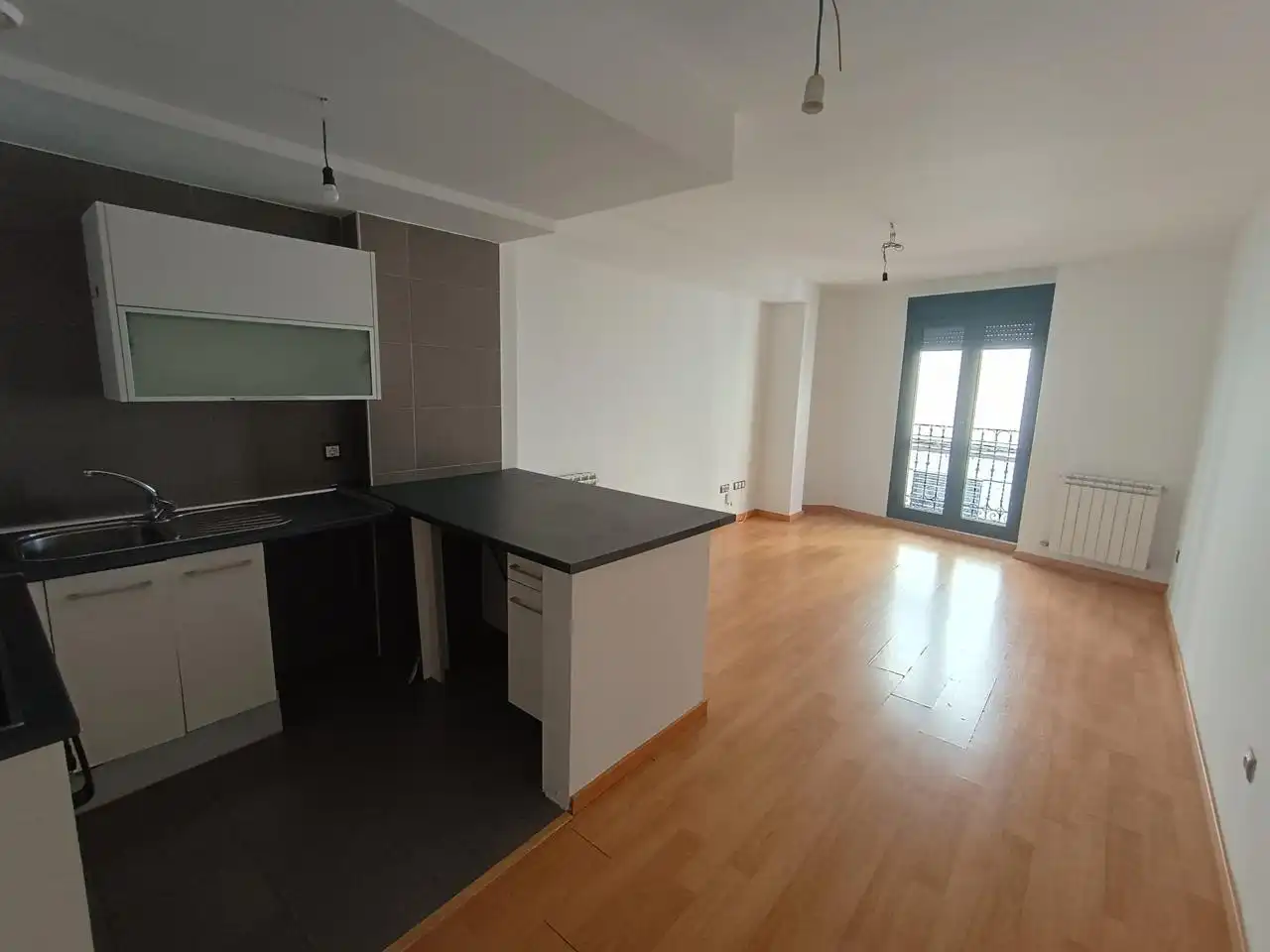 Cuina de Pis en venda en Zaragoza amb Calefacció i Balcó