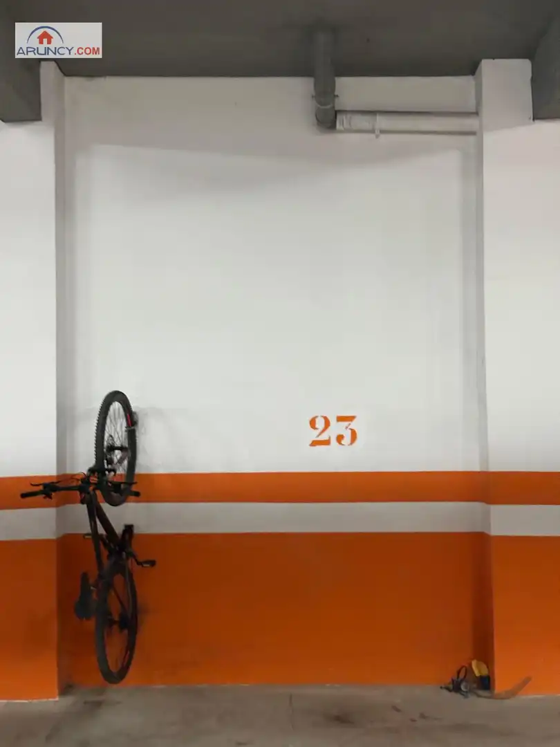 Parking of Flat for sale in Sevilla  with Air Conditioner and Furnished