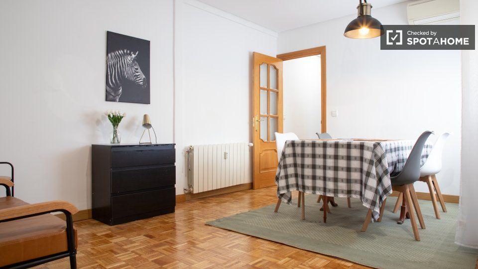 Piso de alquiler en Valdeacederas