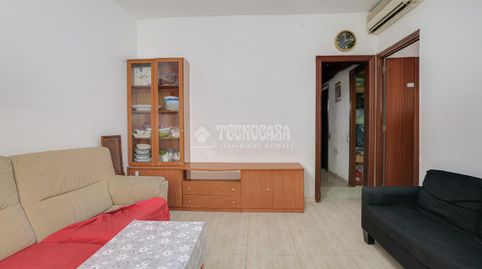 Foto 4 de Piso en venta en El Turó de la Peira, Barcelona Capital