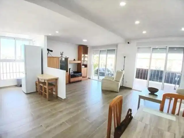 Sala de estar de Piso en venta en Tavernes de la Valldigna con Aire acondicionado, Calefacción y Terraza