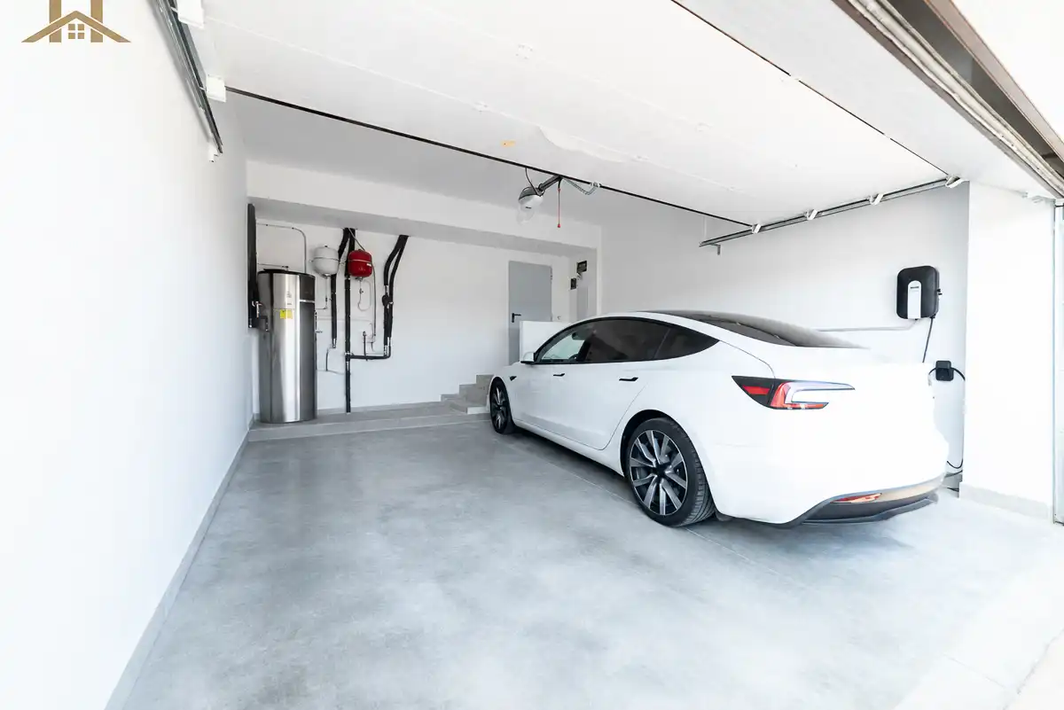 Parking of Houses for sale in Miraflores de la Sierra  with Heating, Private garden and Storage room