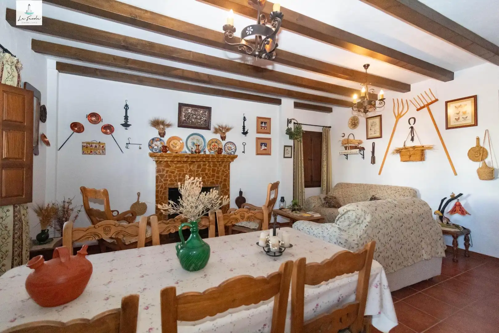 Menjador de Casa adosada en venda en Archidona amb Jardí privat i Moblat