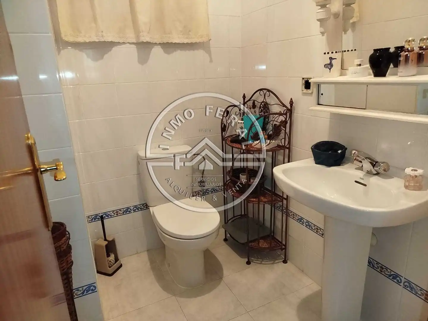 Baño de Piso en venta en Écija con Aire acondicionado, Calefacción y Trastero