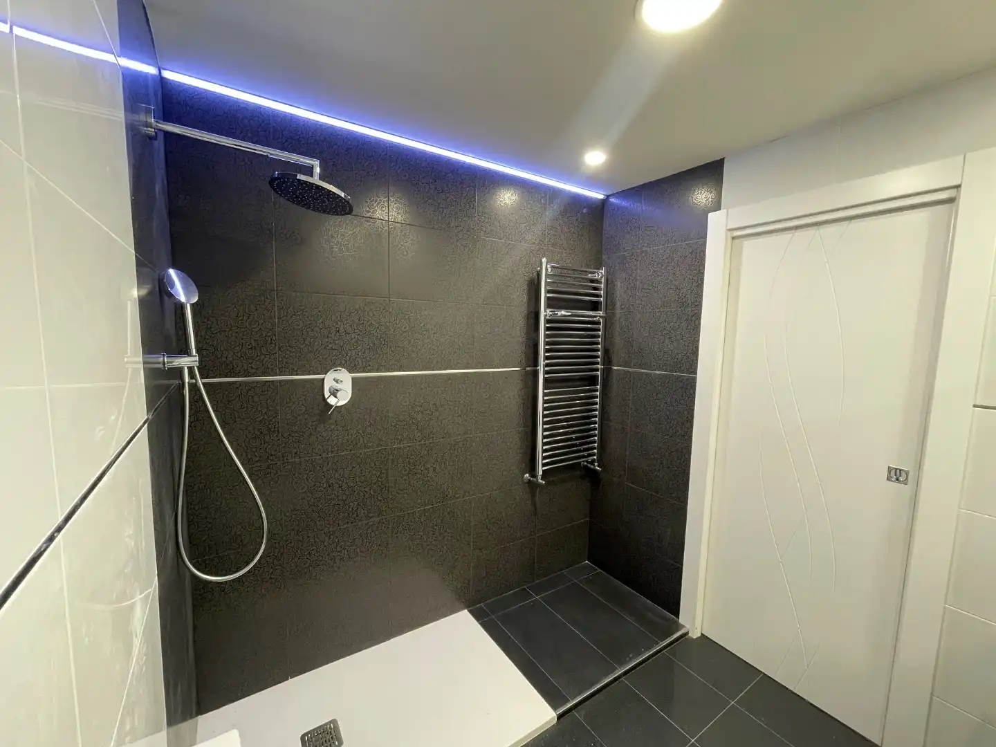 Bathroom of Detached homes for sale in Tanos