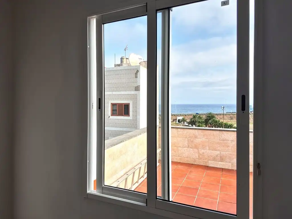Habitación de Casa adosada en venta en Arucas con Terraza y Amueblado