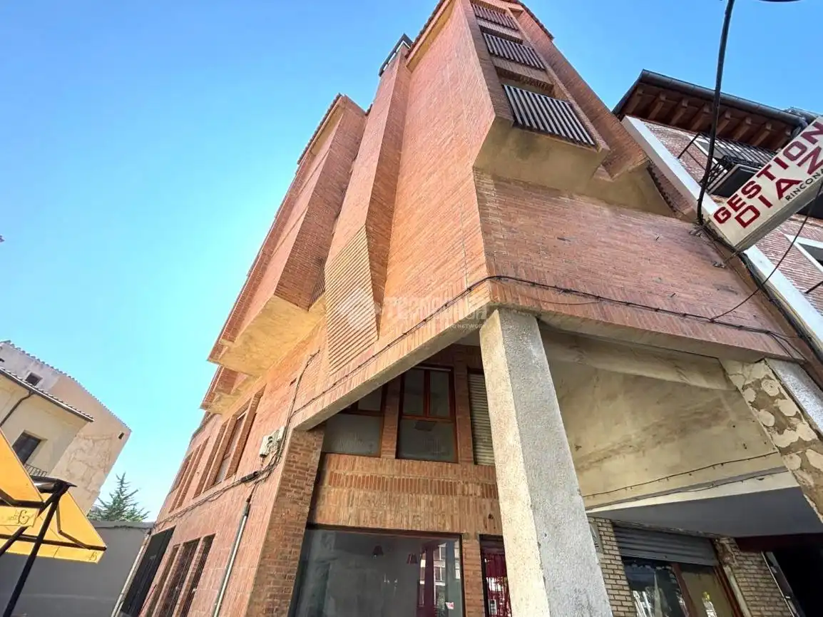 Exterior view of Flat for sale in Medina del Campo  with Terrace and Balcony