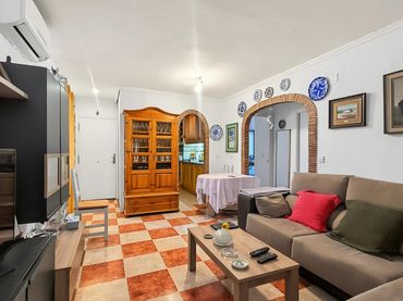 Apartment with pool for sale in Las Marinas / Les Marines