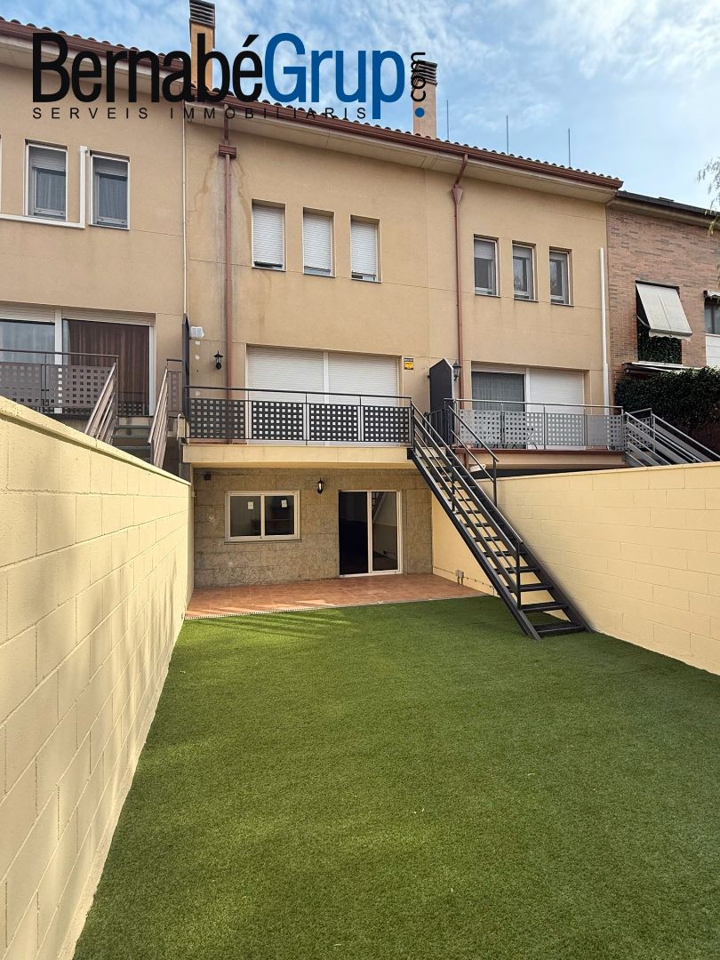 Terrassa de Casa adosada en venda en Castellar del Vallès amb Terrassa i Balcó