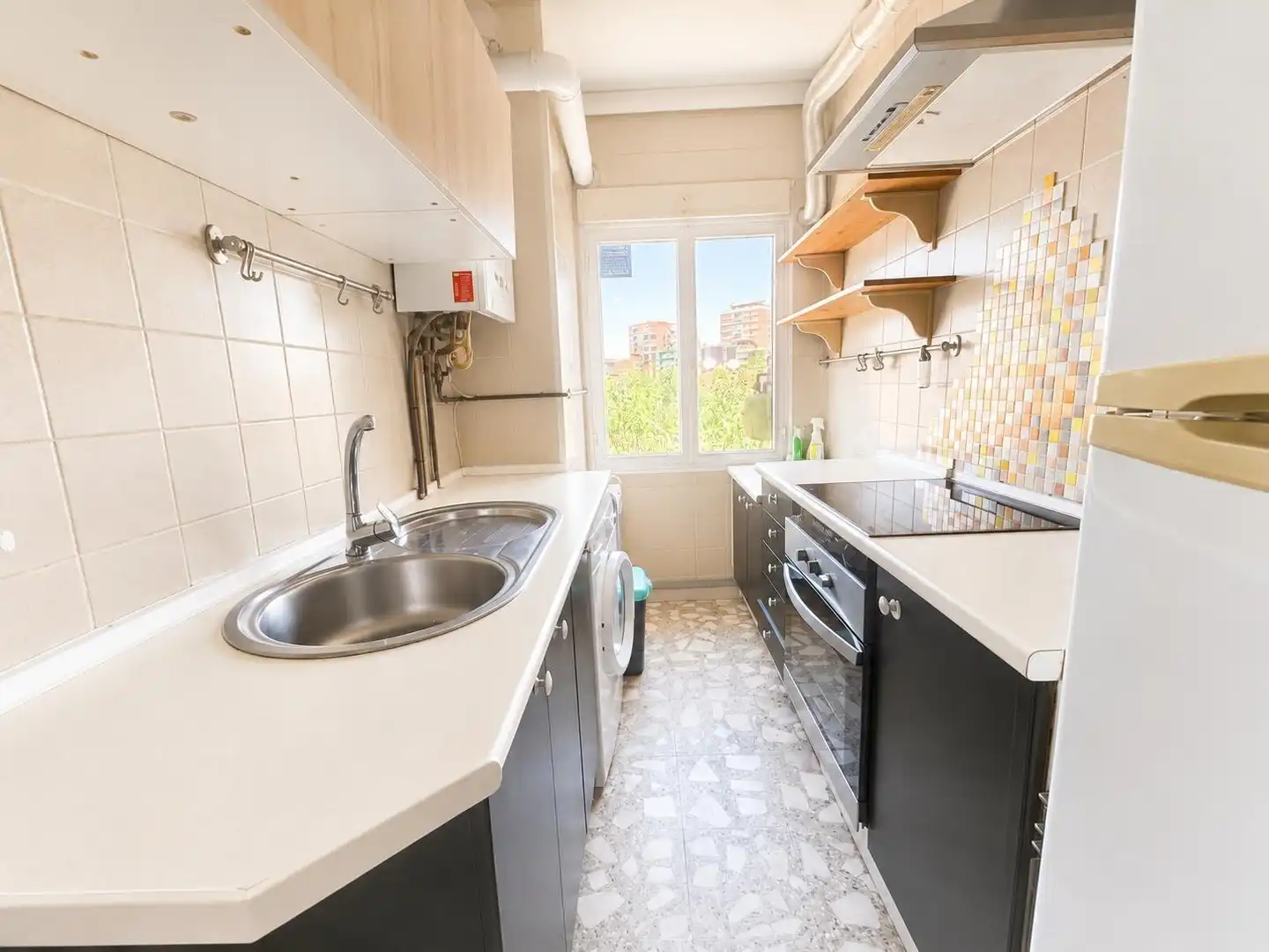 Cocina de Apartamento en venta en Madrid con Aire acondicionado, Calefacción y Parquet