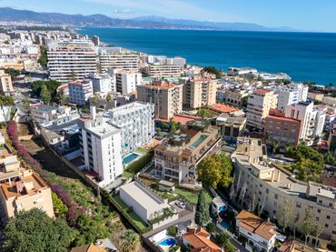 Àtic d'obra nova amb piscina en venda a Avenida Palma de Mallorca 42
