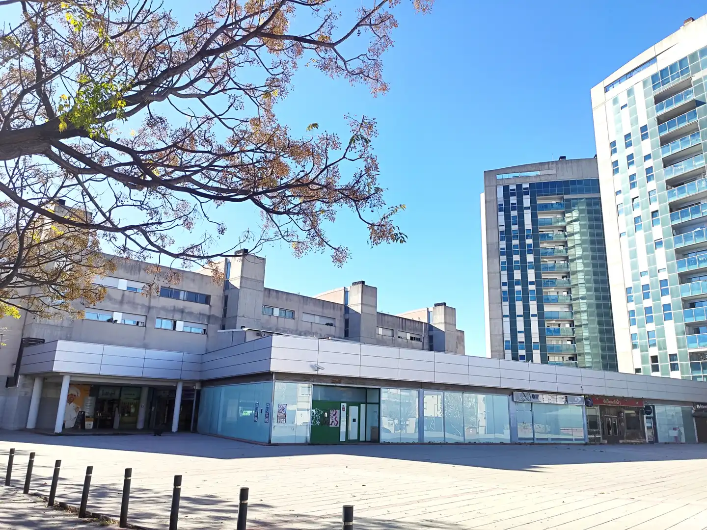 Vista exterior de Piso de alquiler en Terrassa con Amueblado, Horno y Lavadora