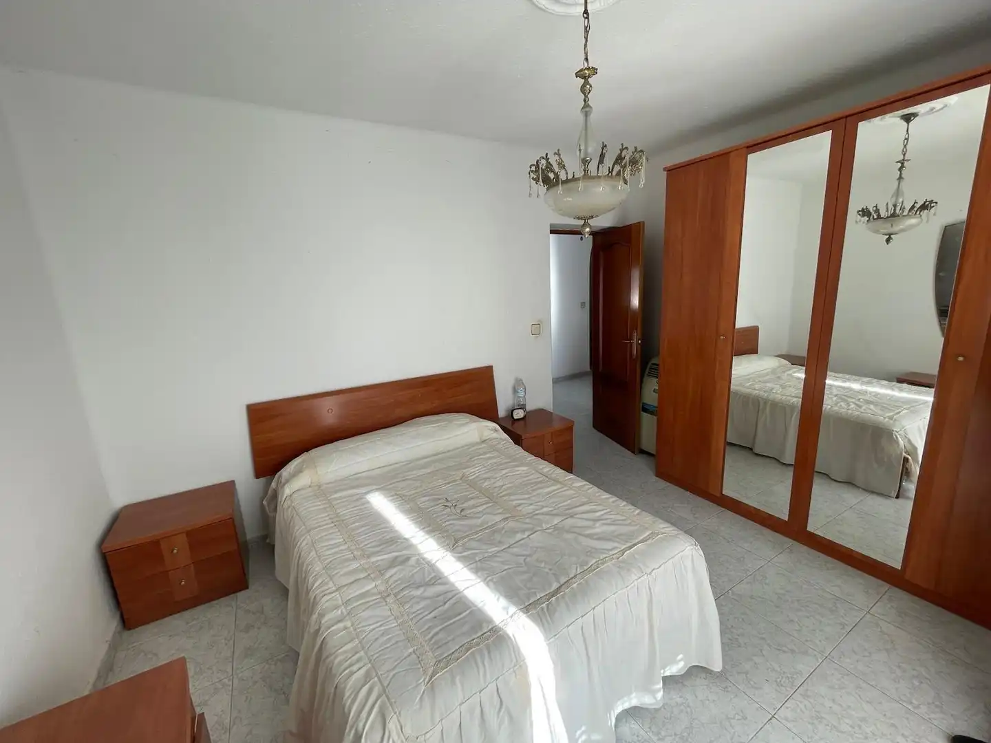 Dormitori de Casa adosada en venda en Cáceres amb Terrassa i Traster