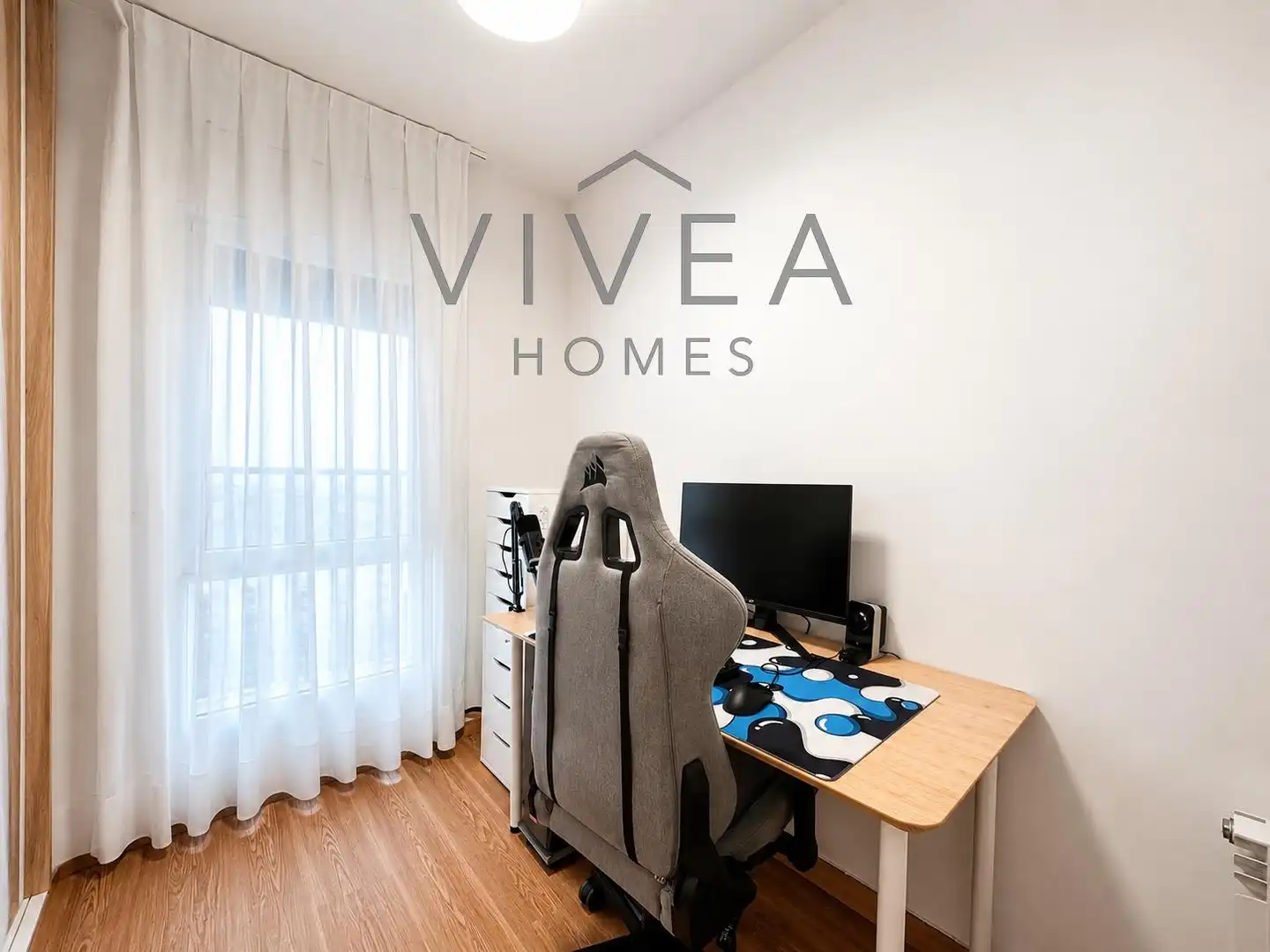 Bedroom of Flat for sale in Sabadell  with Air Conditioner, Heating and Parquet flooring