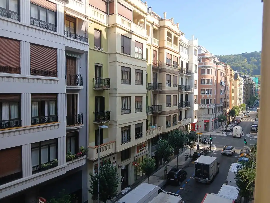 Pis amb terrassa en venda a Secundino Esnaola Kalea, imagen 2
