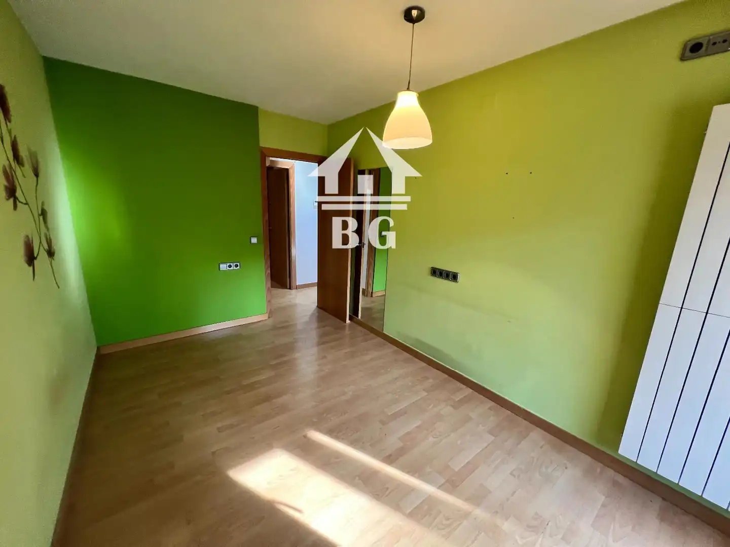 Schlafzimmer von Wohnung zum Verkauf in Ripoll mit Heizung, Terrasse und Abstellraum
