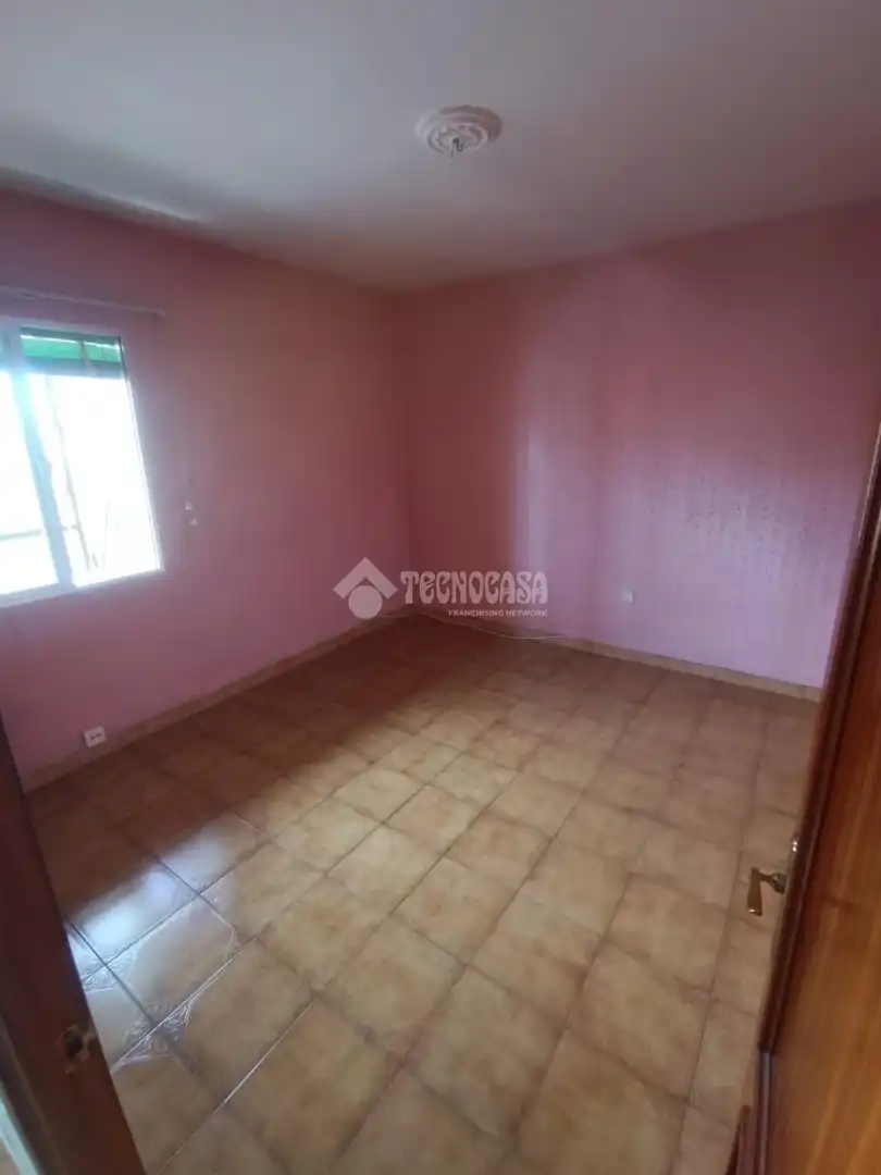 Habitación de Piso en venta en Madrid con Terraza