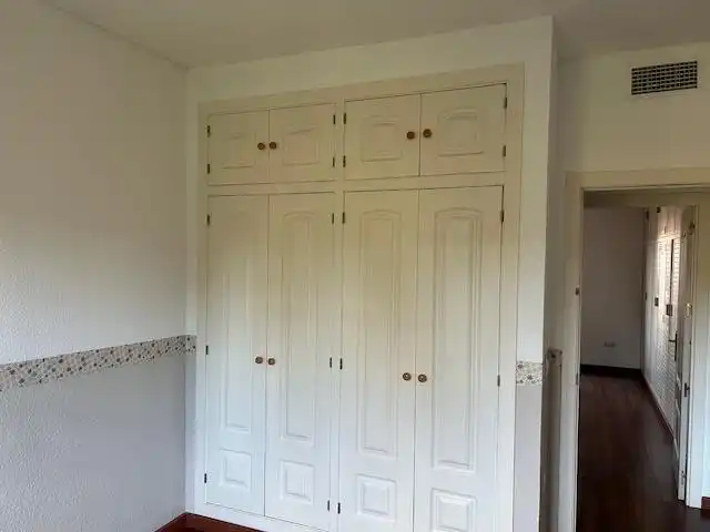 Schlafzimmer von Wohnung zum Verkauf in Córdoba mit Klimaanlage, Heizung und Terrasse