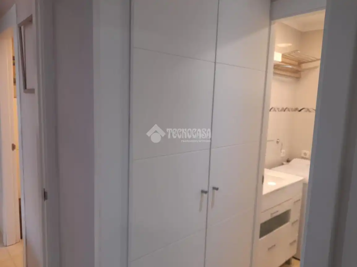 Bedroom of Flat for sale in Valencia