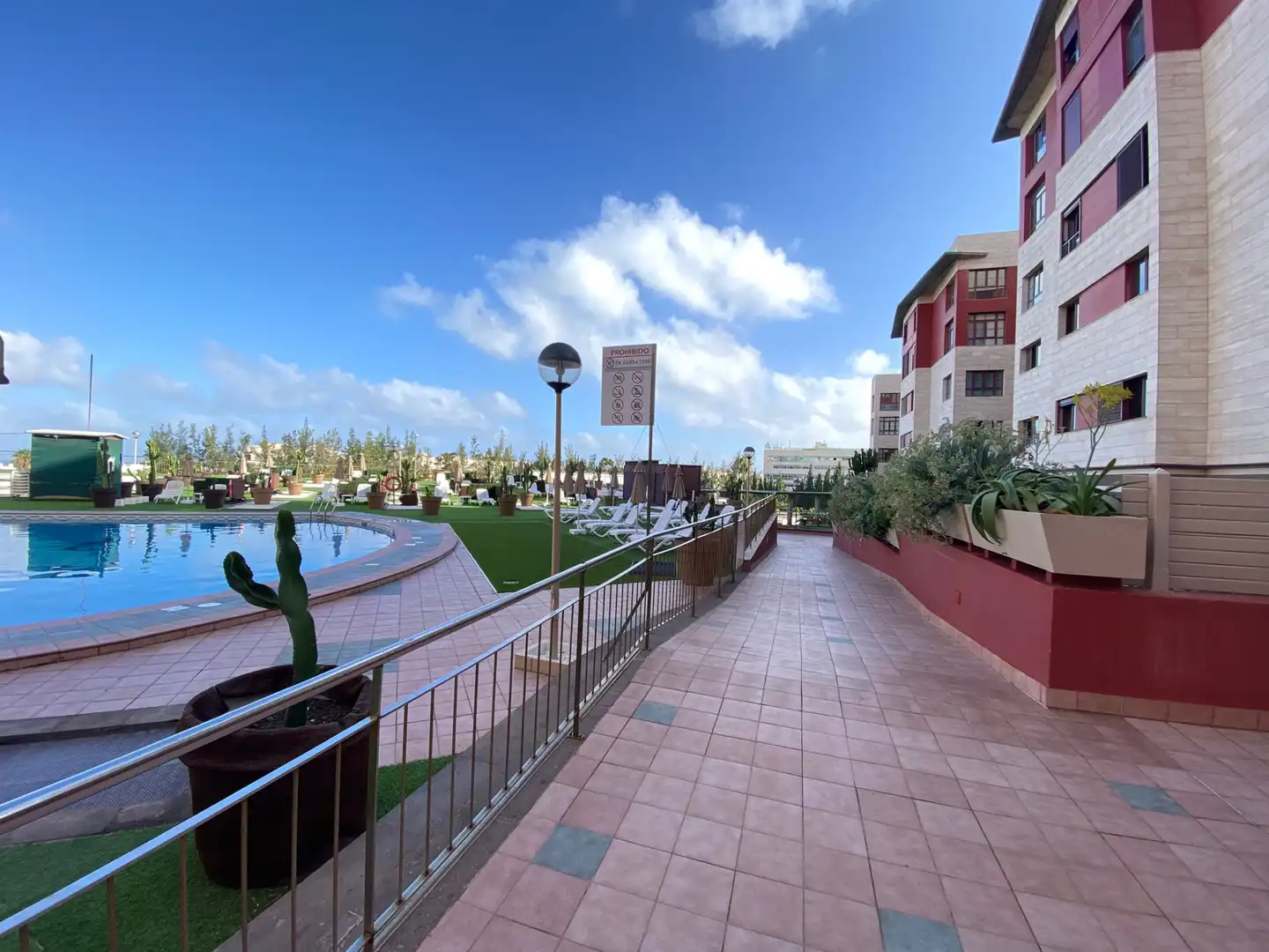 Terrassa de Pis de lloguer en Las Palmas de Gran Canaria amb Moblat i Piscina comunitària