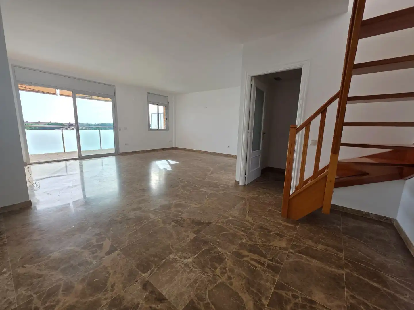 Sala d'estar de Àtic en venda en Gavà amb Calefacció, Jardí privat i Terrassa