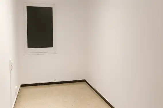 Habitación de Piso en venta en Barcelona con Horno