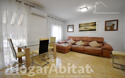 Living room of Flat for sale in Gandia  with Air Conditioner and Balcony