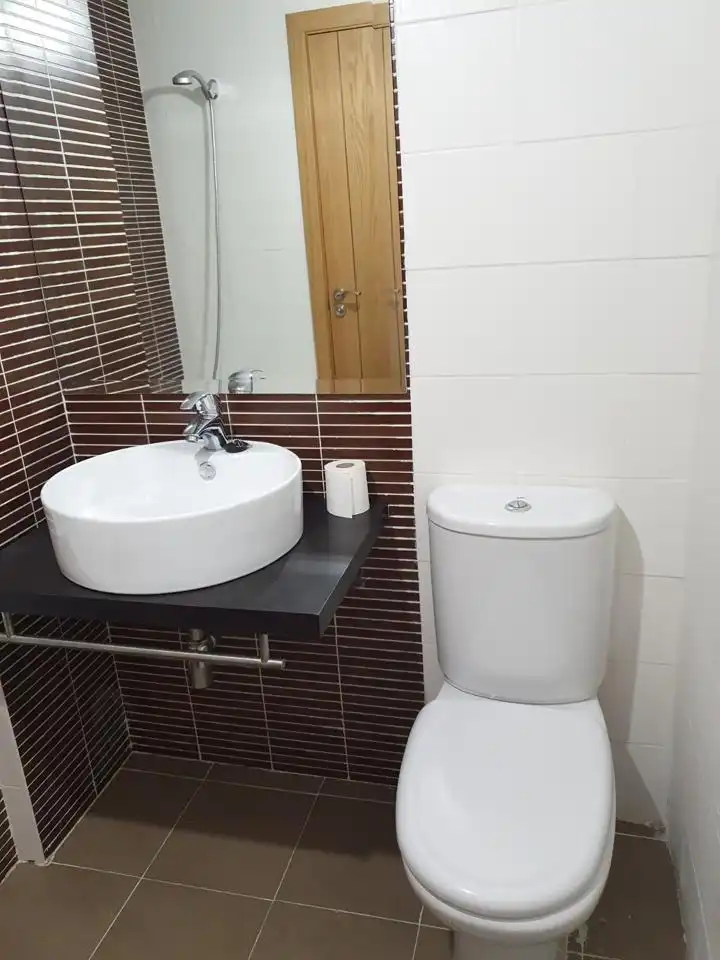 Bany de Pis en venda en Málaga amb Terrassa