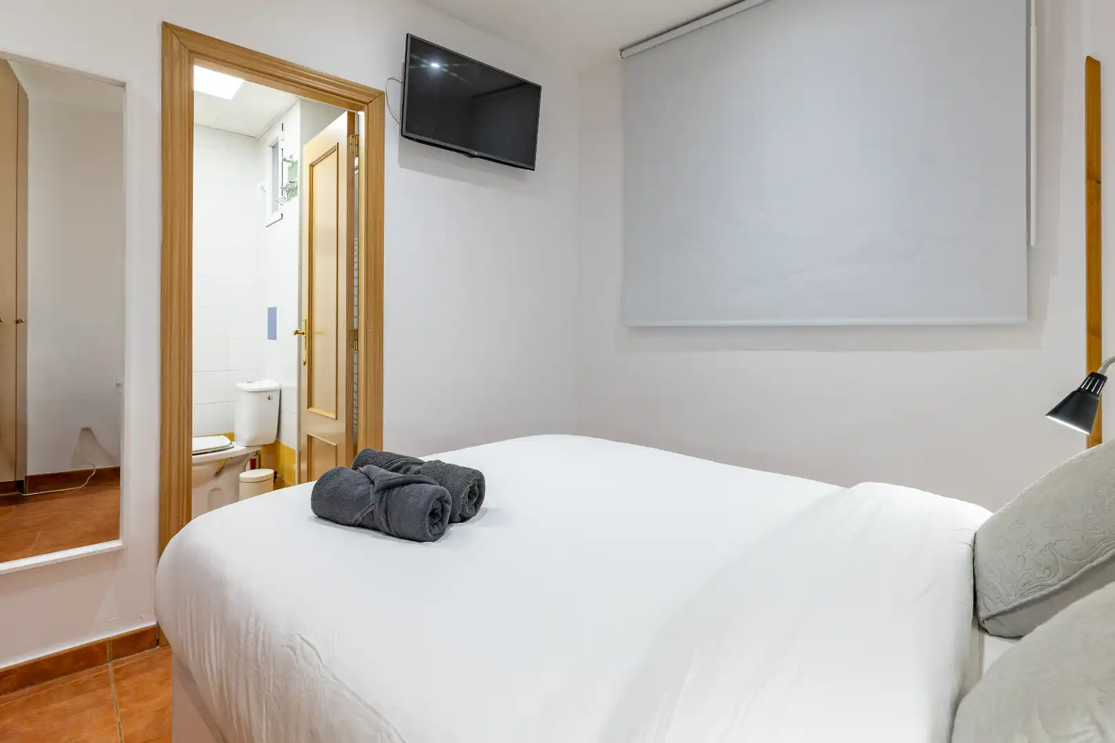 Schlafzimmer von Wohnungen zur Miete in Valencia mit Klimaanlage, Heizung und Möbliert