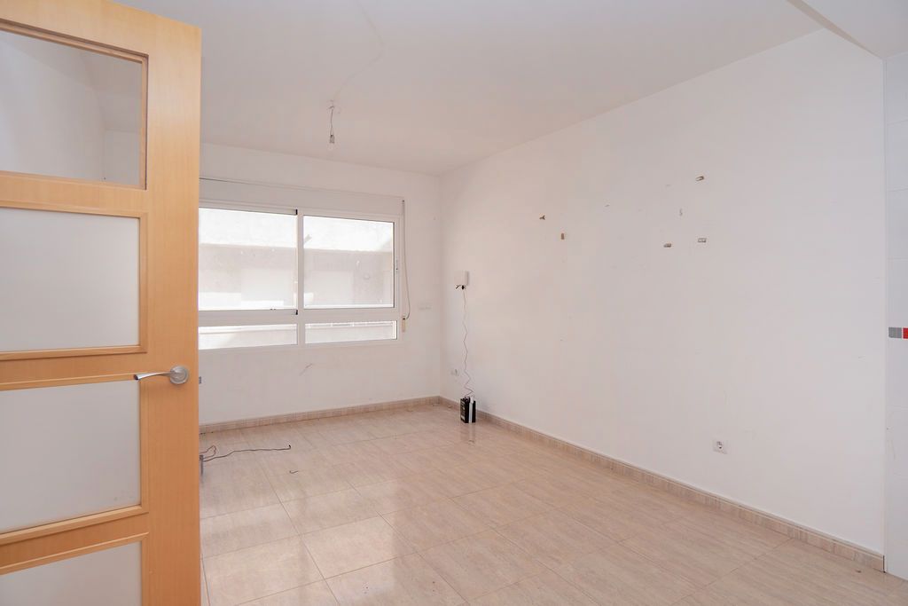 Flat for sale in C/ Estepona, Casco Antiguo