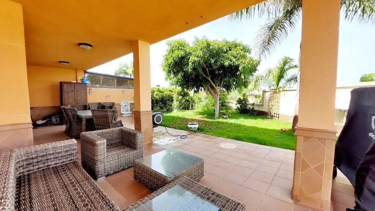 Terraza de Casa adosada en venta en Santiago del Teide con Trastero, Jacuzzi y Piscina comunitaria